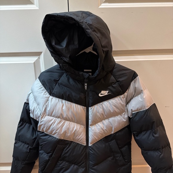 Nike youth puffer jacket hooded insulated chevron medium - Picture 2 of 6